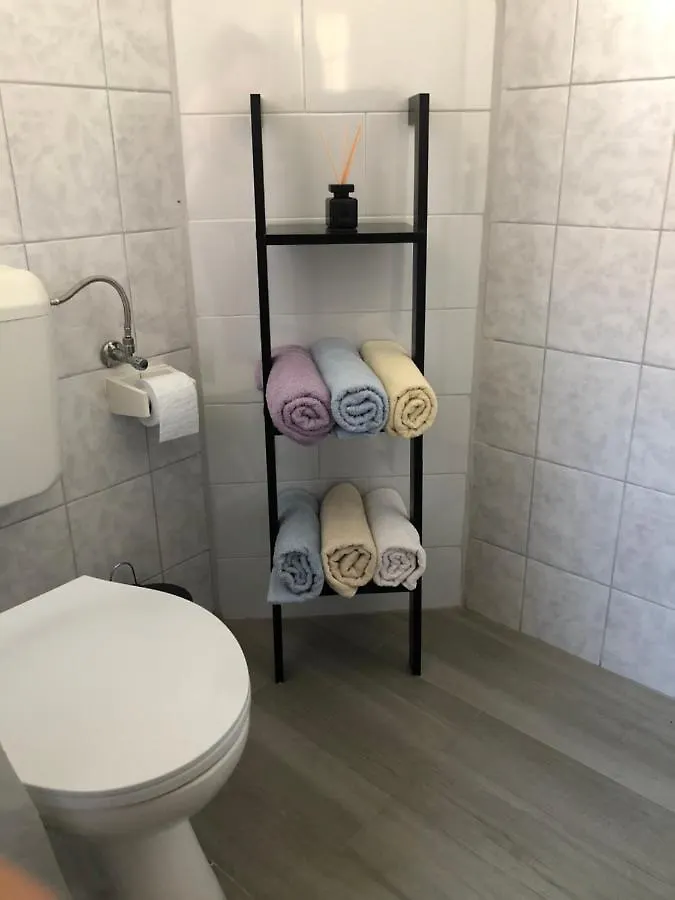 Holiday Beach Apartment ,House Palmasol-1 Maslenica